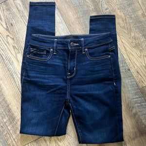 BUCKLE BLACK JEANS